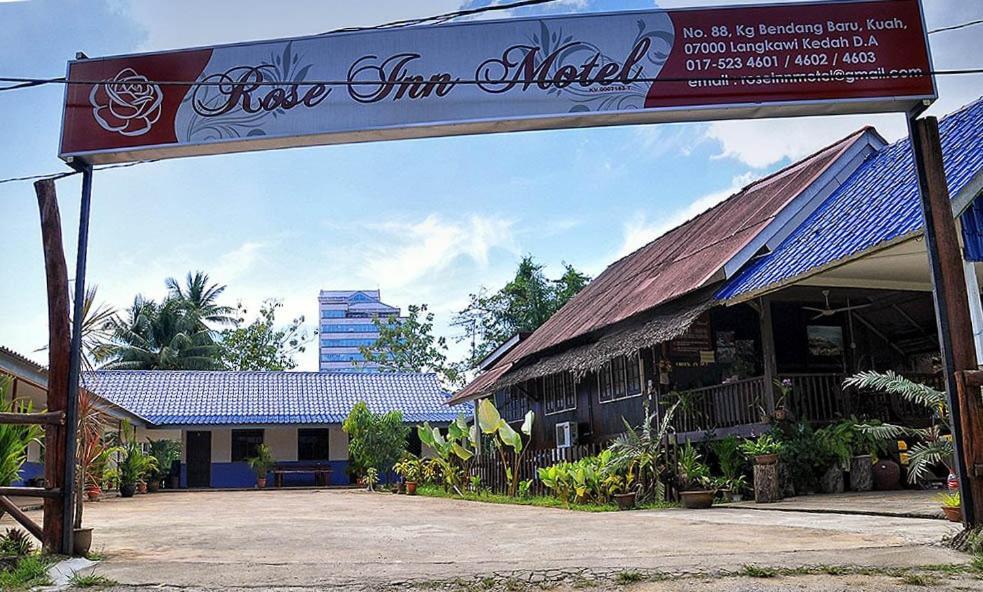 Rose Inn Motel Kuah Exterior photo